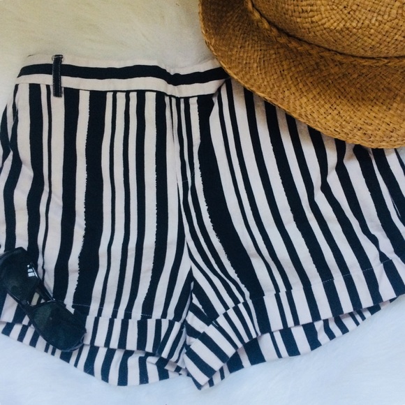 Forever 21 Pants - Forever 21 | Striped shorts with cuffs